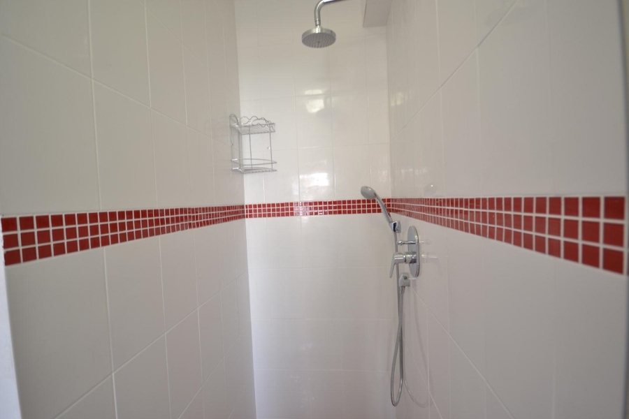 1 Bedroom Property for Sale in Sea Point Western Cape